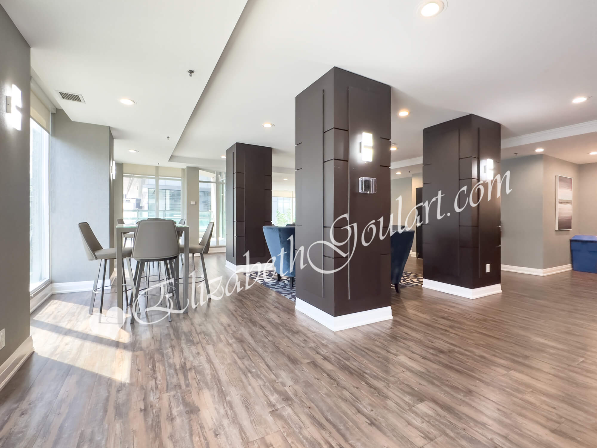 30 Grand Trunk Crescent Infinity 1 Condominiums For Sale Rent
