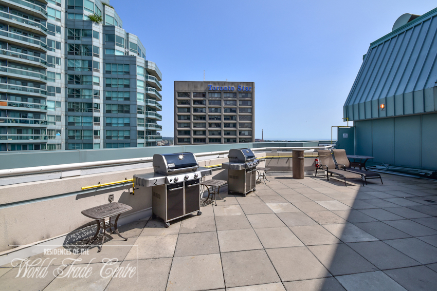 10 Queens Quay West Residences Of The World Trade Centre